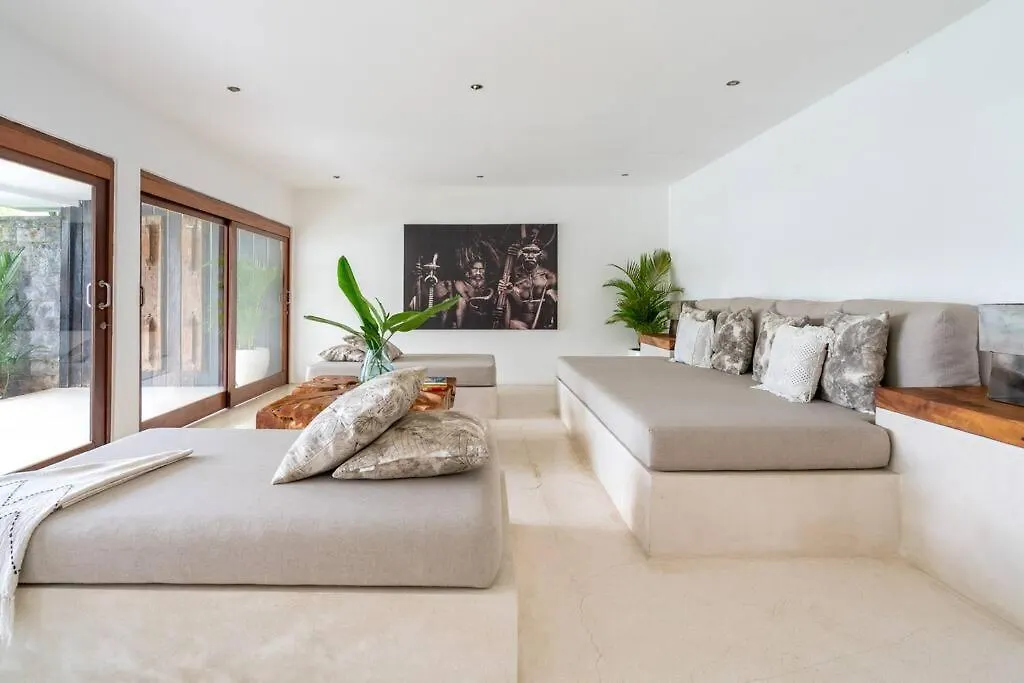 2 Bedrooms Luxury Villa In Ubud 0*, Ubud (Bali)