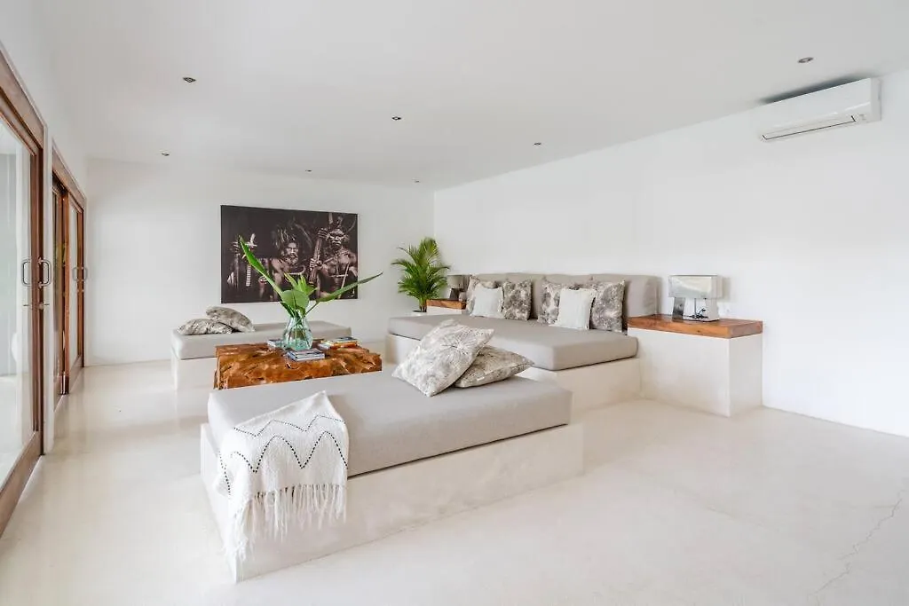 2 Bedrooms Luxury Villa In Ubud