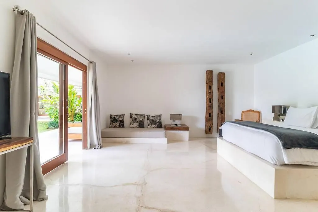 2 Bedrooms Luxury Villa In Ubud